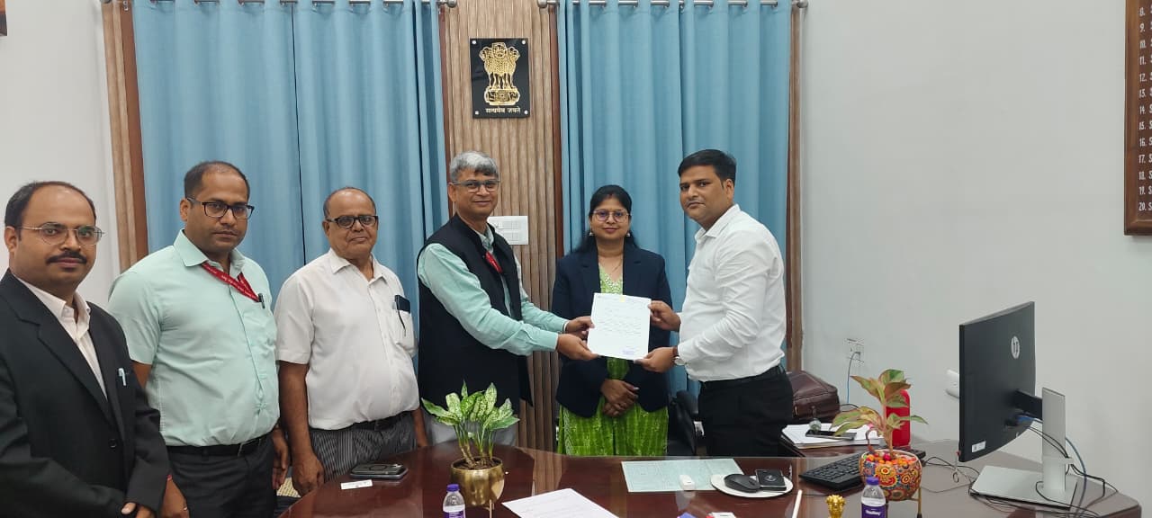 ईएसआईसी की नई अमनेस्टी योजना 2025 क्षेत्रीय निदेशक की न्यायलय रजिस्ट्रार के साथ बैठक (Language- Hindi)